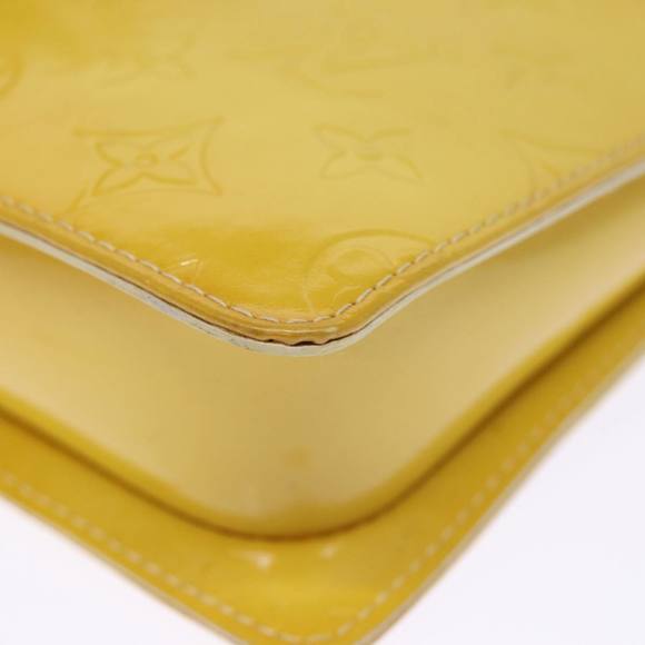LOUIS VUITTON Monogram Vernis Motto Pouch Lime Yellow M91059 LV Auth 75874 - Picture 16 of 16